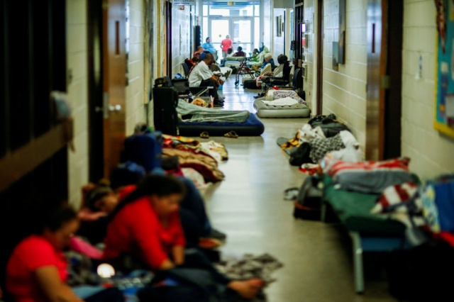 Son 20 yılın en şiddetli kasırgası Florence’in vurduğu ABD’den kareler