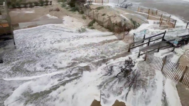 Son 20 yılın en şiddetli kasırgası Florence’in vurduğu ABD’den kareler