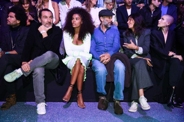 Paris Moda Haftası'nda Etam’dan göz alıcı iç çamaşırı defilesi