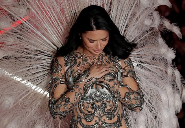 Göz kamaştırıcı Victoria's Secret melekleri