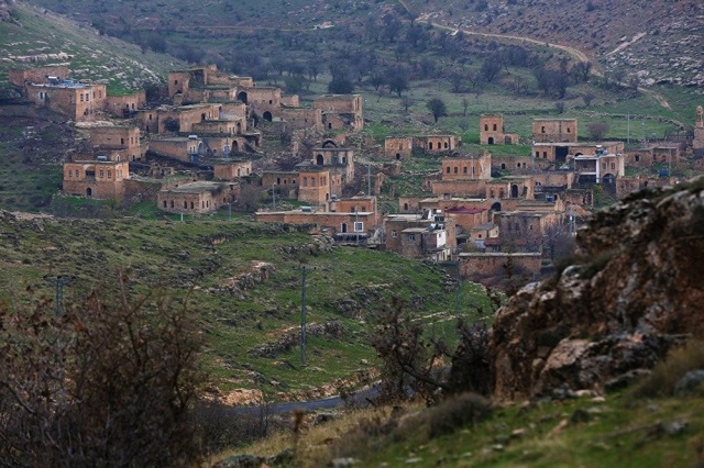 Üç mezhebe ait kiliselerin nadir bulunduğu tarihi bir köy