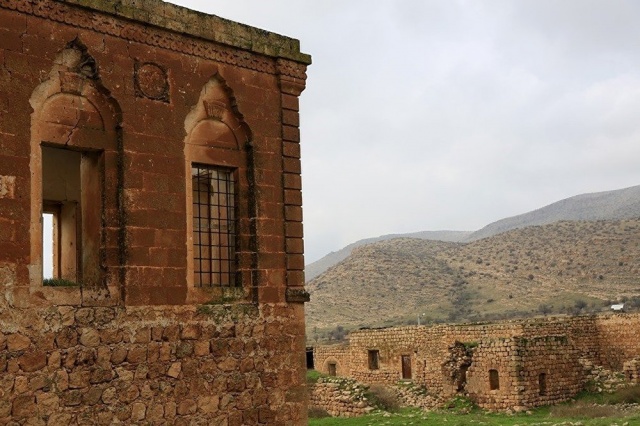 Üç mezhebe ait kiliselerin nadir bulunduğu tarihi bir köy