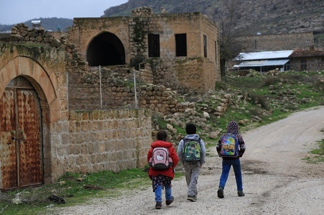Üç mezhebe ait kiliselerin nadir bulunduğu tarihi bir köy