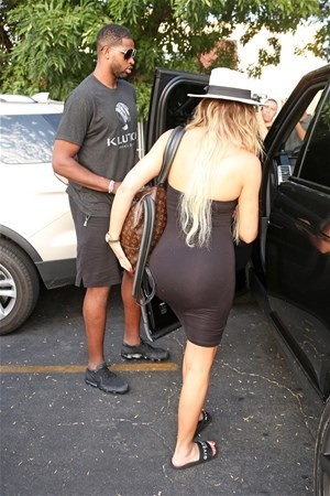Kardashian yeni sevgilisi ile bakın nasıl yakalandı?