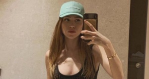 YouTuber Duygu Özaslan'ın yatak pozunu ti'ye aldılar!