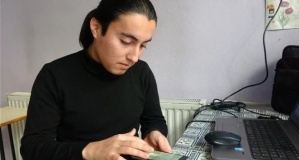 Apple'ın açığını tespit etti! 220 bin dolar ödülü az bularak reddetti