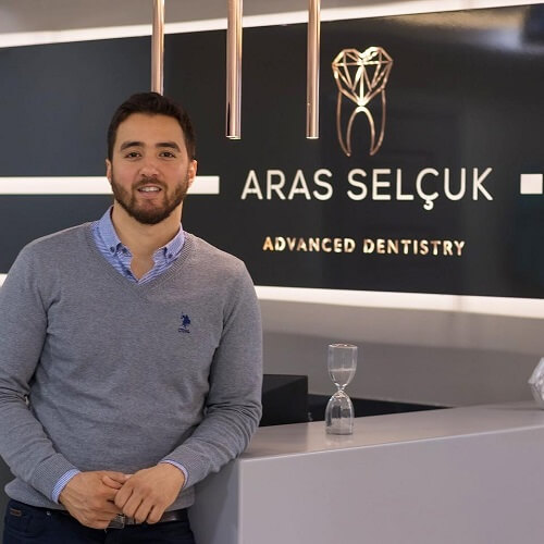Dentist Aras Selçuk