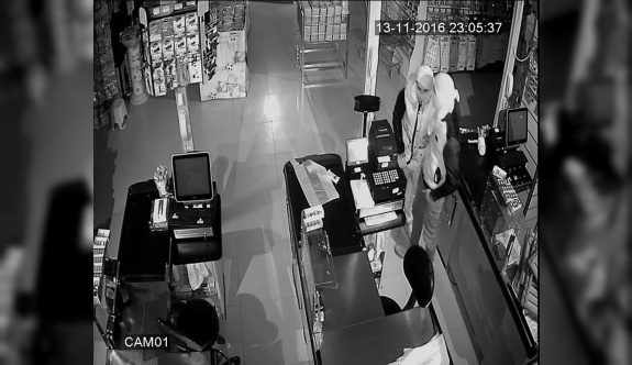 Yüksekova'da sokağa çıkma yasağında market soygunu