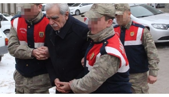 Ahmet Türk'e 'eziyet'..!