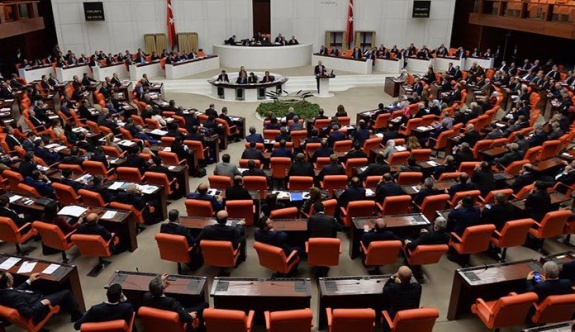 Anayasa’da ilk çatlak! MHP ile AKP birbirine düştü…