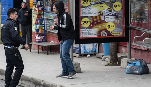 Beyoğlu'nda şüpheli kişi hareketliliği