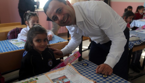 Bilgi Üniversitesi heyeti Silopili öğrencileri sevindirdi