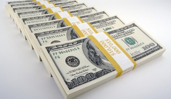 Dolar 3,77'yi, Euro da 4'ü aştı!