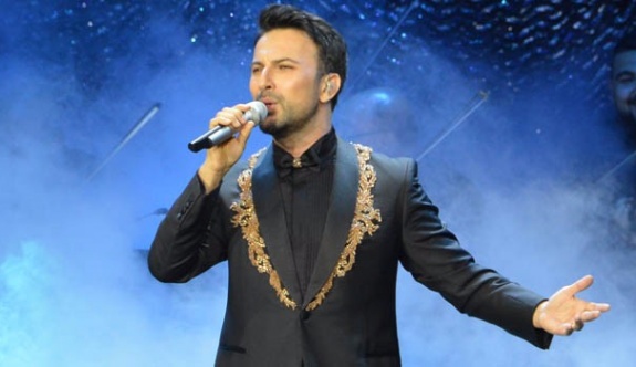 Tarkan, Darüşşafaka yararına konser verecek.