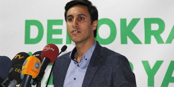 Yüksek: Hükümet kendine muhatap yaratmaya çalışıyor