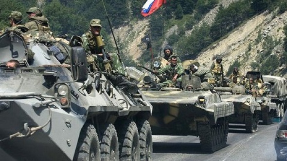 Rus ordusu alarma geçirildi