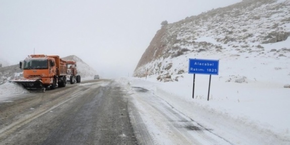 Şanlıurfa'da 200 kişi mahsur kaldı!