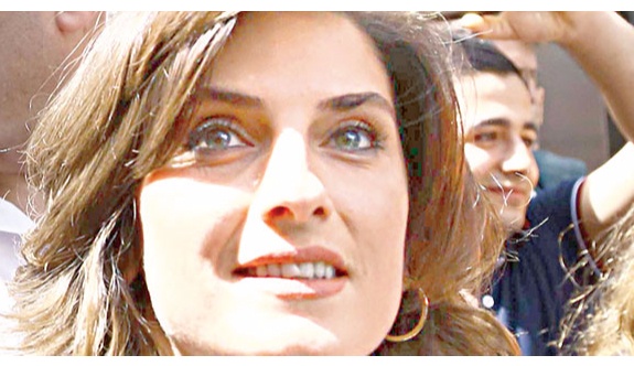 Selahattin Demirtaş ailesiyle görüştü..