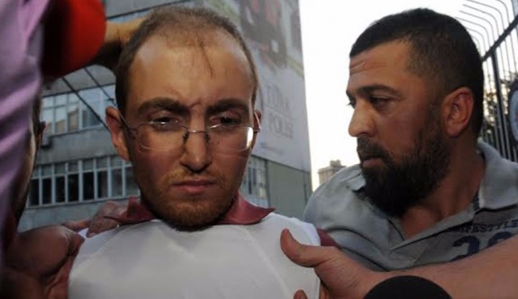 Seri katil hakim karşısına çıktı! Duruşmada ortalık karıştı