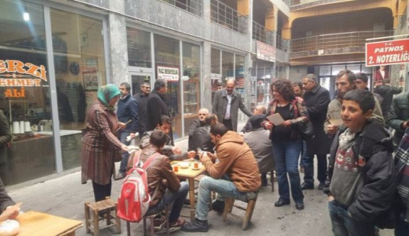 Haber takibi yapan gazeteci darp edildi