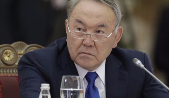 Kazakistan'ı 26 yıldır ‘başkanlık sistemi’yle yöneten Nazarbayev'in yetkileri azaltıldı!