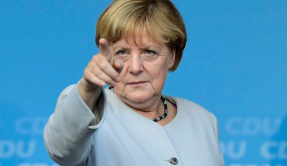 Merkel'den Türkiye'ye çağrı!