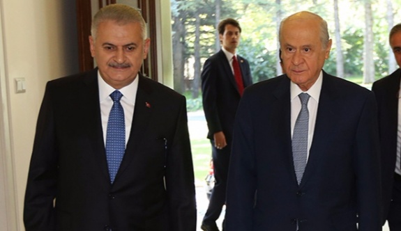 MHP ile AKP arasına Federe Kürdistan bayrağı girdi!