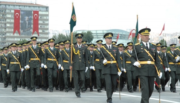 TSK'ya flaş operasyon: Çok sayıda asker gözaltına alındı