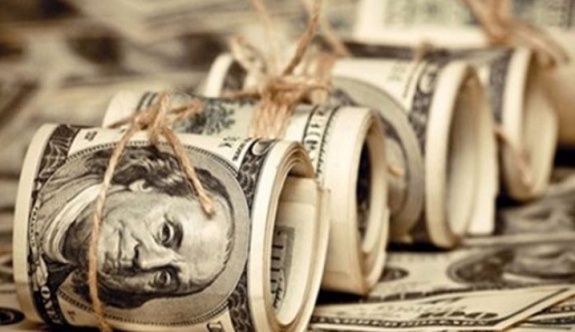 Altın zirve yaptı, dolar yükselişte
