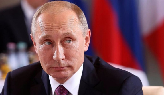 Putin Esad'ın kimyasal silah kullandığını yalanladı