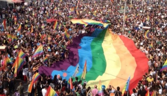 Alperen Ocakları yine LGBT'leri tehdit etti: İstesek 200 bin kişi...