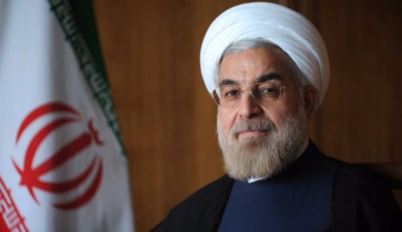 Ruhani ve Macron, Tahran saldırılarını konuştu