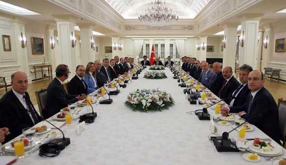 ‘Almanya ile ilişkilerin olumsuz seyri akla ziyan bir iştir’