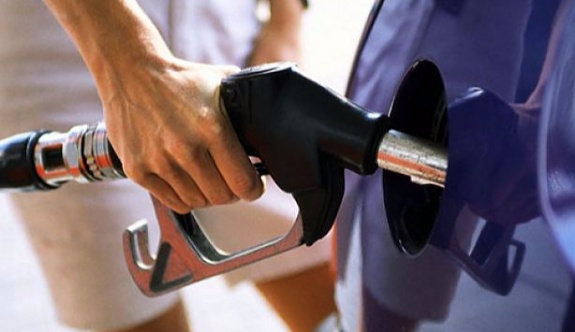 Benzine zam geliyor: Gece yarısından itibaren artacak...