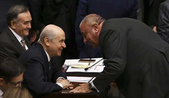 Kabine dışı kalan Türkeş'ten Bahçeli'ye teşekkür