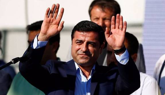 Kelepçeyi reddeden Demirtaş duruşmaya getirilmedi