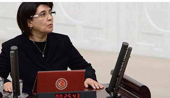 HDP'li Leyla Zana'nın vekilliği düşürülebilir