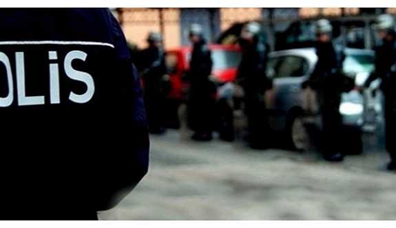 Anayasa Mahkemesi, polise keyfi arama yetkisi veren maddeyi iptal etti