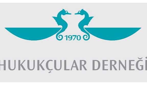 Hukukçular Derneği'nden "tek tip kıyafet" itirazı