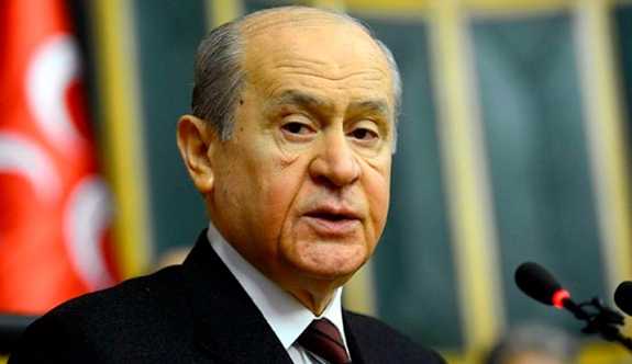 MHP'de toplu istifa
