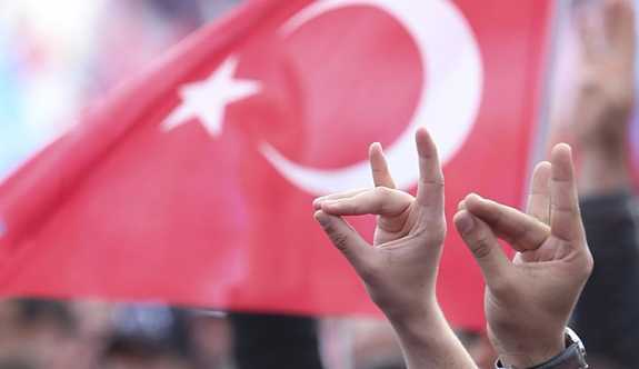 Özdağ'dan 'Bozkurt' haberlerine yanıt: Yasaklanamaz