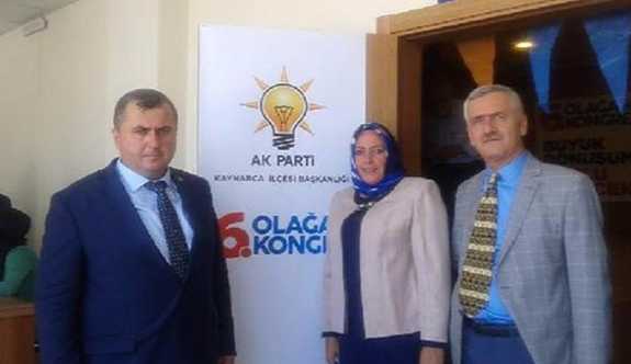 Başörtüsüz fotoğrafı eleştirilen AK Partili Kadın Kolları Başkanı istifa etti