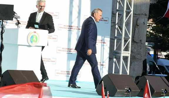 Kocaoğlu töreni terk etti, Yıldırım 'vitesler attı' dedi