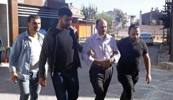 Baba kızının boğazını keserek öldürdü