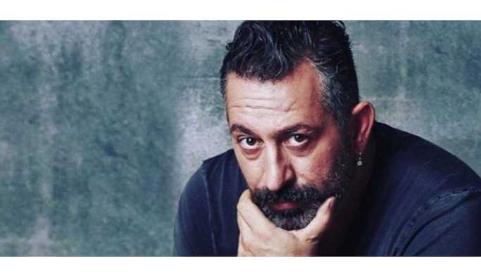 Cem Yılmaz; Normal zekadan ne fayda gördük ki yapayından görelim