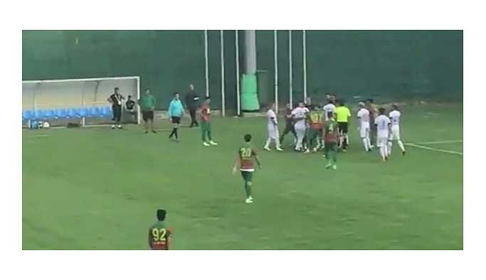 Deniz Naki, Zülküf Özer ve Amedspor teknik heyetine saldırı
