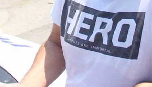 'Hero' tişörtüne 5 yıla kadar hapis istemi