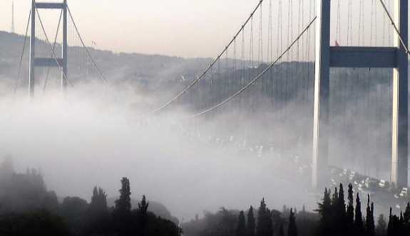 İstanbul'da sis nedeniyle bazı vapur seferleri iptal edildi