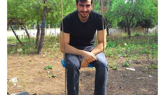 Kapı koluna kurduğu düzenekle annesine kendisini öldürttü