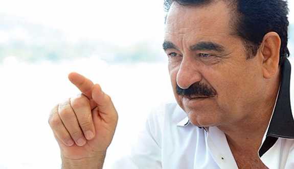 Tatlıses, referandumda oy kullandığına dair iddia edilen fotoğrafa tepki gösterdi